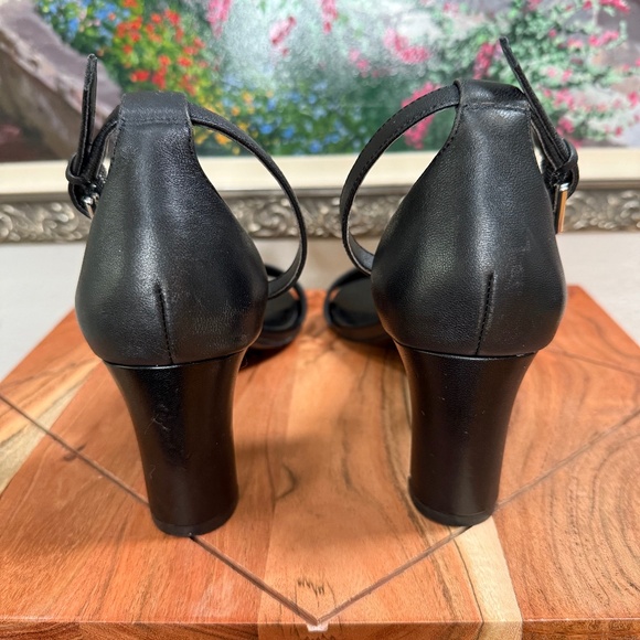 Calvin Klein Women's Carrie Black Leather Platform Sandals Ankle Strap Size 9 - Picture 3 of 11